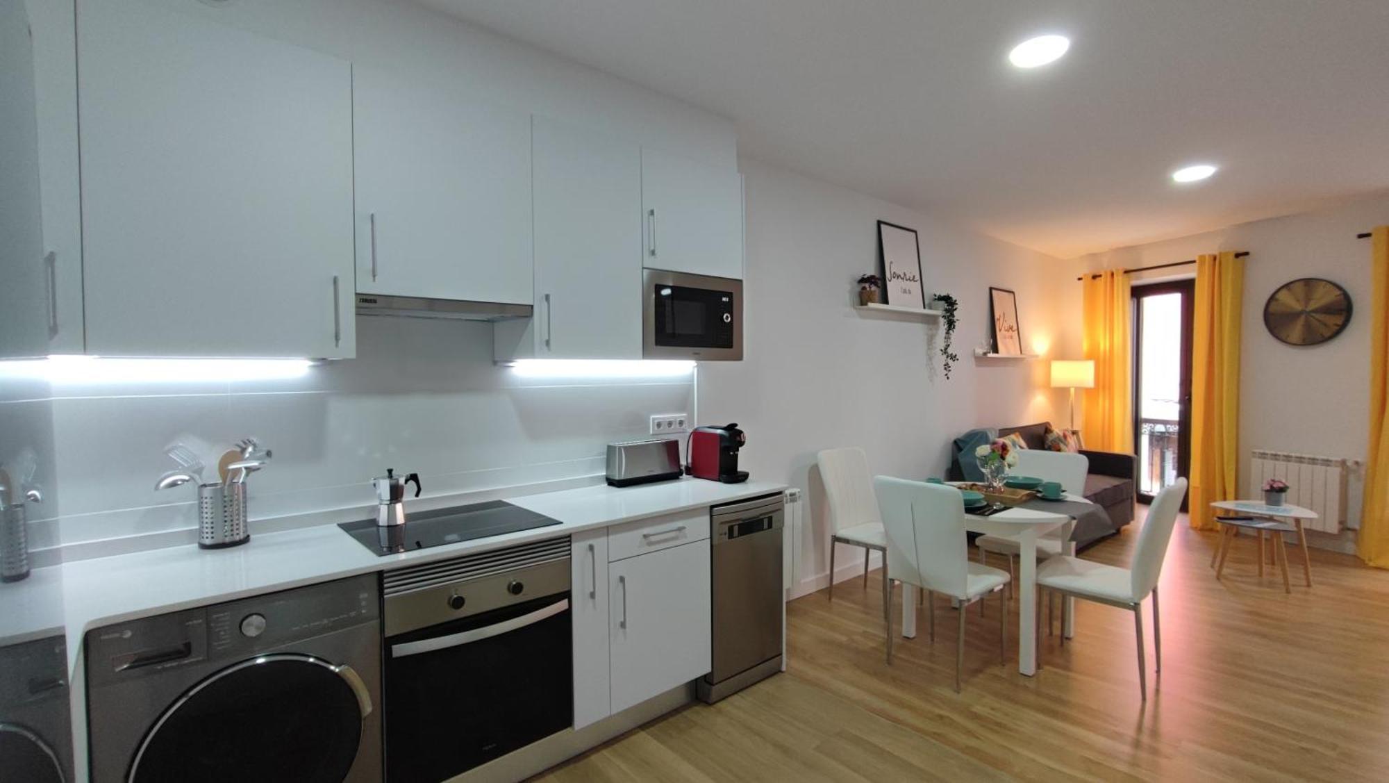 Apartamentos Aptio Oviedo Exteriér fotografie